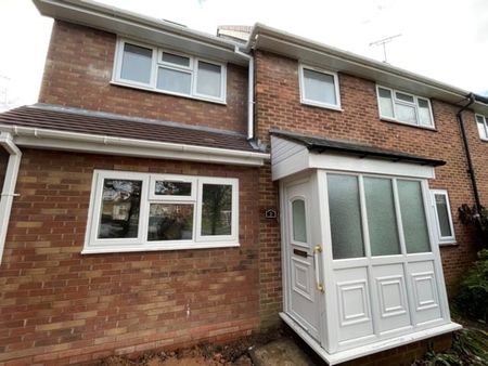 2 Bed Flat, Coventry, CV4 - Photo 3