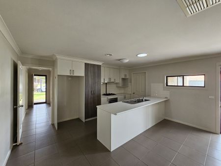 10 Lysterfield Lane - Photo 3