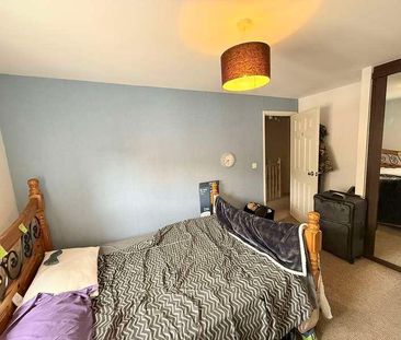 Super Room In Professional Shared House - Central Bradley Stoke, BS32 - Photo 4