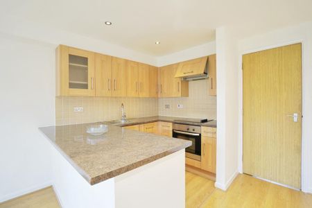 1 bedroom flat to rent - Photo 2