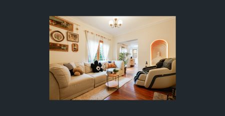 Fully Furnished 3-Bedroom Home - Photo 3