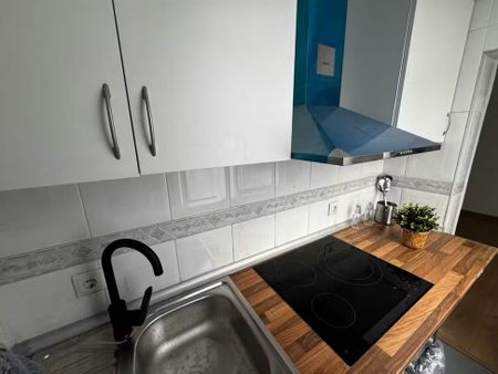 Calle Batalla de Trafalgar, Leganés, Community of Madrid 28912 - Photo 3