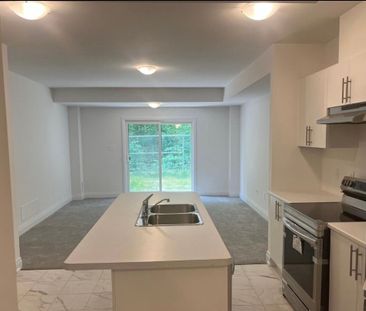 For Lease - 11 Franklin Trail Unit# Lower, Barrie, Ontario - Photo 5