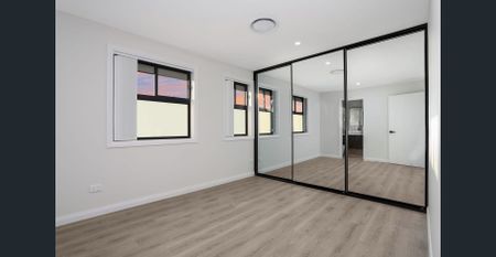 Near New 4 Bedroom Family Home! - Photo 3