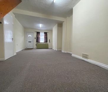 2 Bed Terraced House, Mitcham Road, CR0 - Photo 4