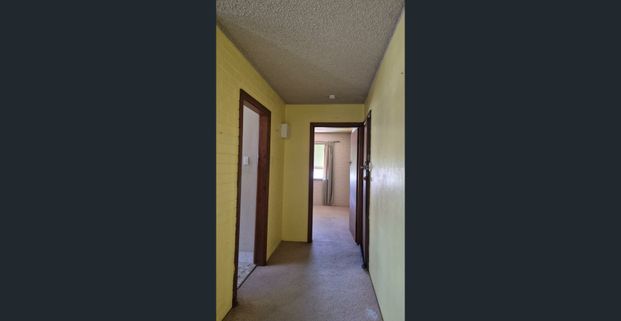 One Bedroom Flat - Photo 1