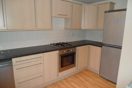 3 bedroom terraced house to rent - Photo 2