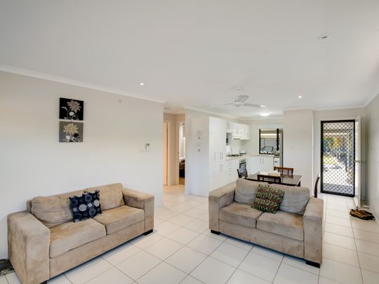 Fully Furnished Unit - Photo 1