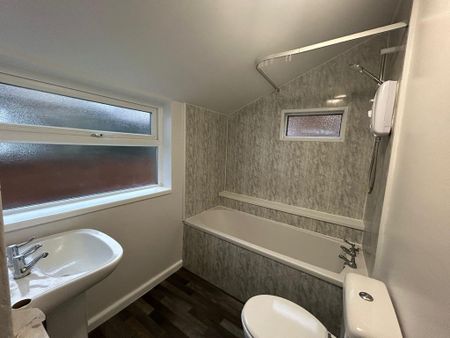 2 bedroom terraced house to rent - Photo 5