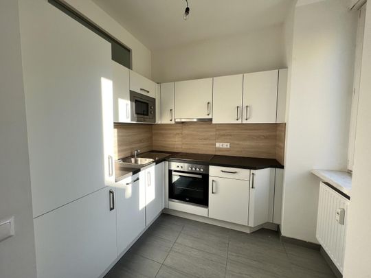 Prov-Frei! Graz/Lend, sanierte 3 Zimmer + Küche ab sofort +Videorundgang+ Top 2/3 - Photo 1