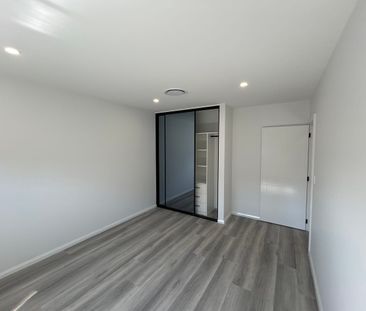 11/104 - 106 Glossop Street, St Marys, NSW 2760 - Photo 3