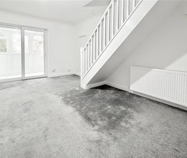 2 bedroom semi-detached house to rent - Photo 6