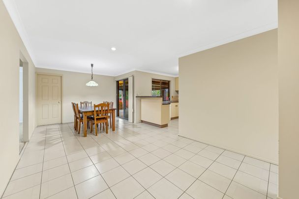 Powered double-bay shed & 3 bedroom family home - Photo 1