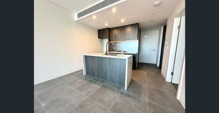 Modern One Bedroom Apartment For Lease - Photo 5