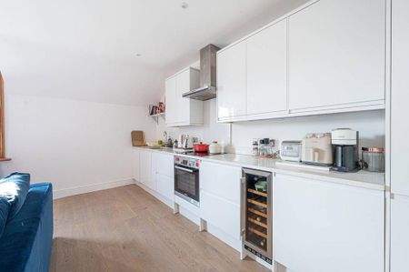 1 bedroom flat to rent - Photo 5