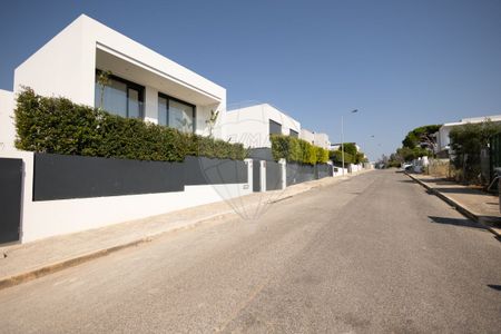 Moradia T4 em Lisboa - Photo 3