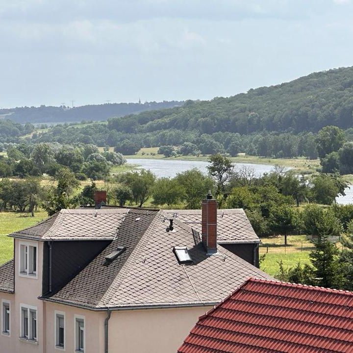 Mit Einbauküche! Perfekte 2-Raum-Wohnung in Coswig-Sörnewitz, direkt an der Elbe! - Photo 1