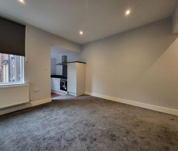 2 bedroom house to rent - Photo 2