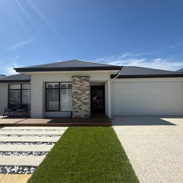 7 Glitter La, Mandogalup - Photo 1