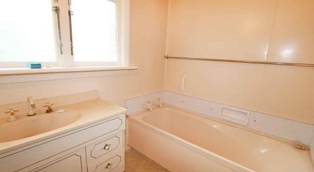 Fun on Frame - Photo 3