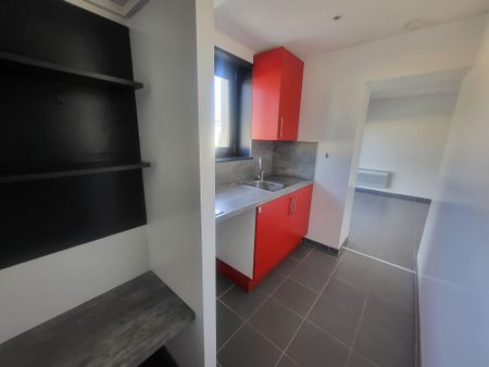 Location Appartement 2 pièces 25m² VALENCIENNES 59300 - Photo 4