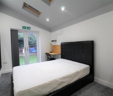 5 bedroom terraced house to rent - Photo 6