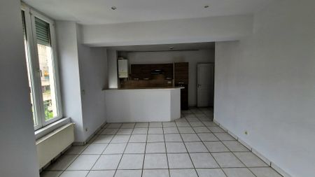 Location Appartement 2 pièces 46m² ST ETIENNE 42000 - Photo 3
