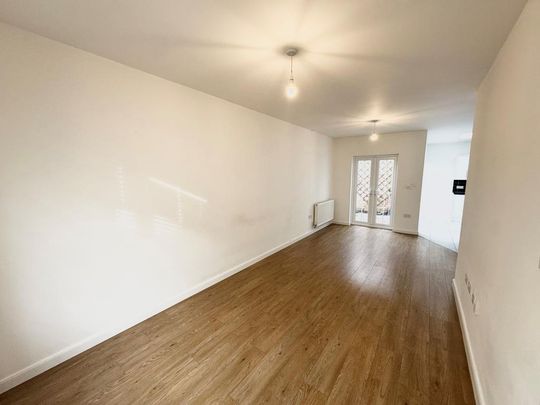 3 bedroom townhouse to rent - Photo 1