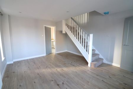 2 Bedroom Semi-Detached To Rent - Photo 3