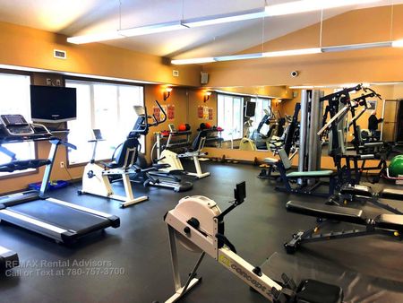 #109 8942 156 Street Northwest - Photo 2