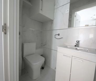Room in a shared 16-bedroom apartment for rent in Puerta del Ángel. - Foto 5