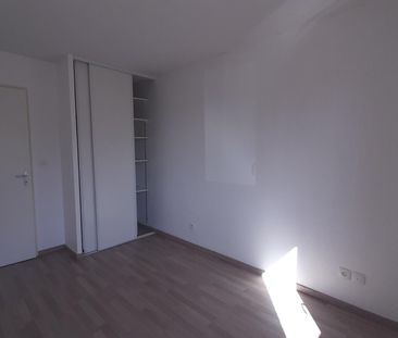 location Appartement T2 DE 49.9m² À LEGUEVIN - Photo 4