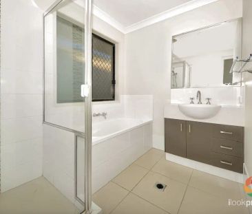 10 Angelica Avenue, Springfield Lakes QLD 4300 - Photo 2