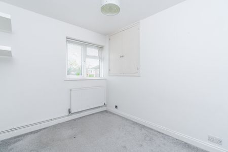 2 bedroom maisonette to rent - Photo 4