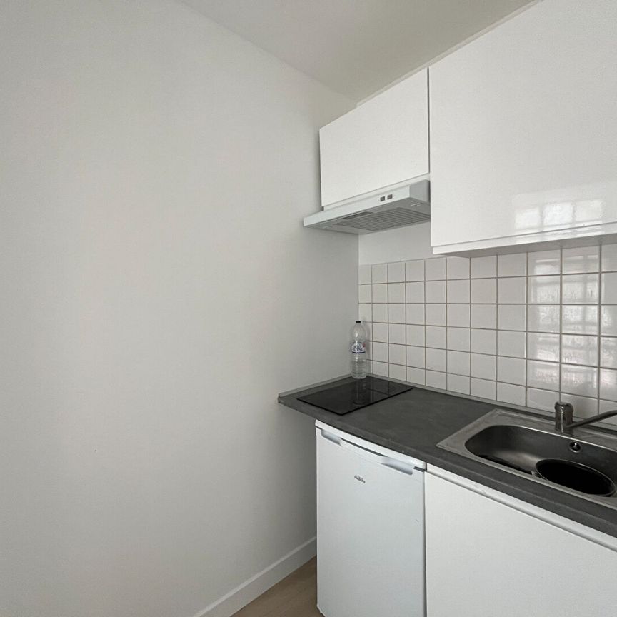 Location Appartement 1 pièce 36m² LILLE 59000 - Photo 1