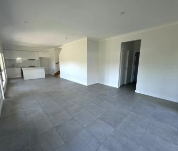 “Modern Living in Prime Reservoir Location” - Photo 4