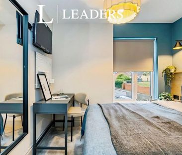 1 bedroom in a house share to rent - Photo 3