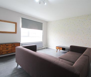 Westfield Court, Westfield Road, Hyde Park, LS3 1DL, Leeds - Photo 2