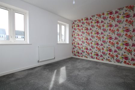 3 bed Town House for let - Photo 3