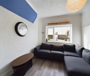 5 bedroom terraced house to rent - Photo 1