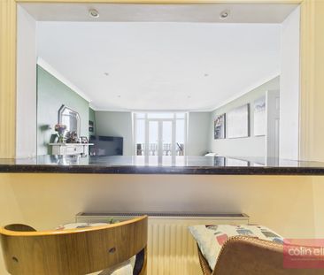 Esplanade, Scarborough - Photo 1