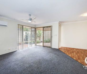 MODERN STREET-FRONT COTTAGE – EASY-CARE LIVING! AVAILABLE NOW. - Photo 4