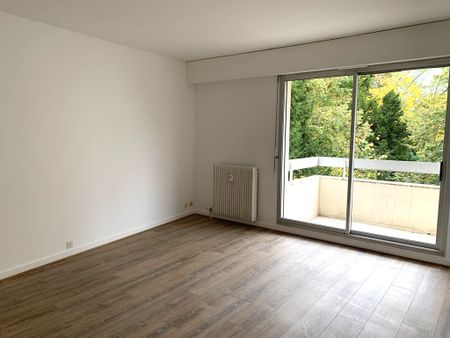 Location Appartement 5 pièces 115m² DIJON 21000 - Photo 3