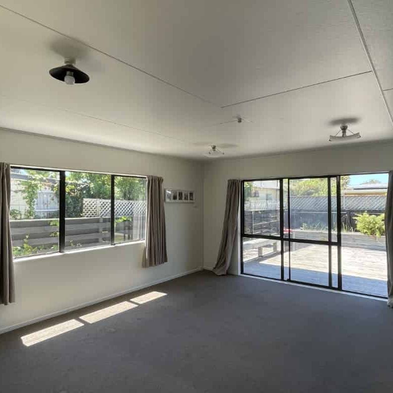 Bedford Road, Marewa - Photo 1