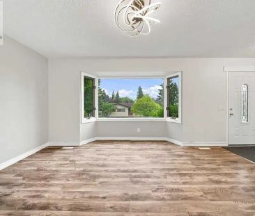 Bungalow in Huntington hills — 4 Bedrooms House - Photo 1