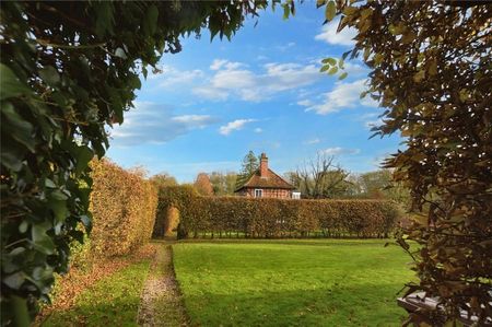 Much Hadham, Herts - Photo 4