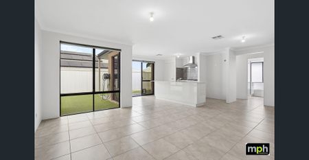Modern Comfort Meets Coastal Convenience - Photo 5