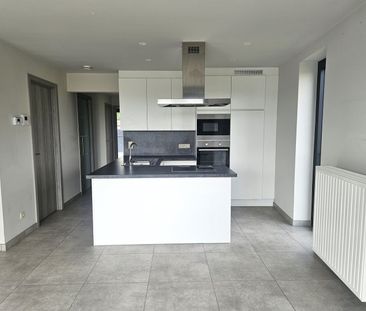 BEN-appartement met 2 SLKS, gigantisch terras en 2 autostaanplaatsen - Foto 5