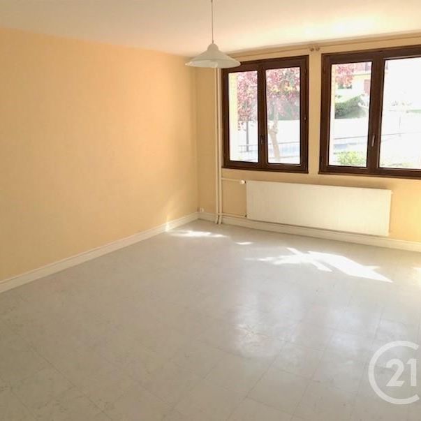 Location Appartement 2 pièces 54m² CHAMALIERES 63400 - Photo 1