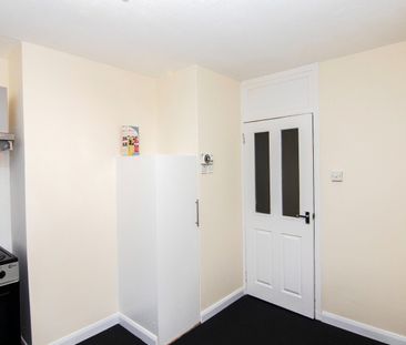 2 Bed Flat, Springhill Road, AB16 - Photo 5